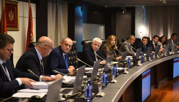 Влада Црне Горе ЗАПОШЉАВА кадрове из владајуће већине: Пред вратима 845 ћата!